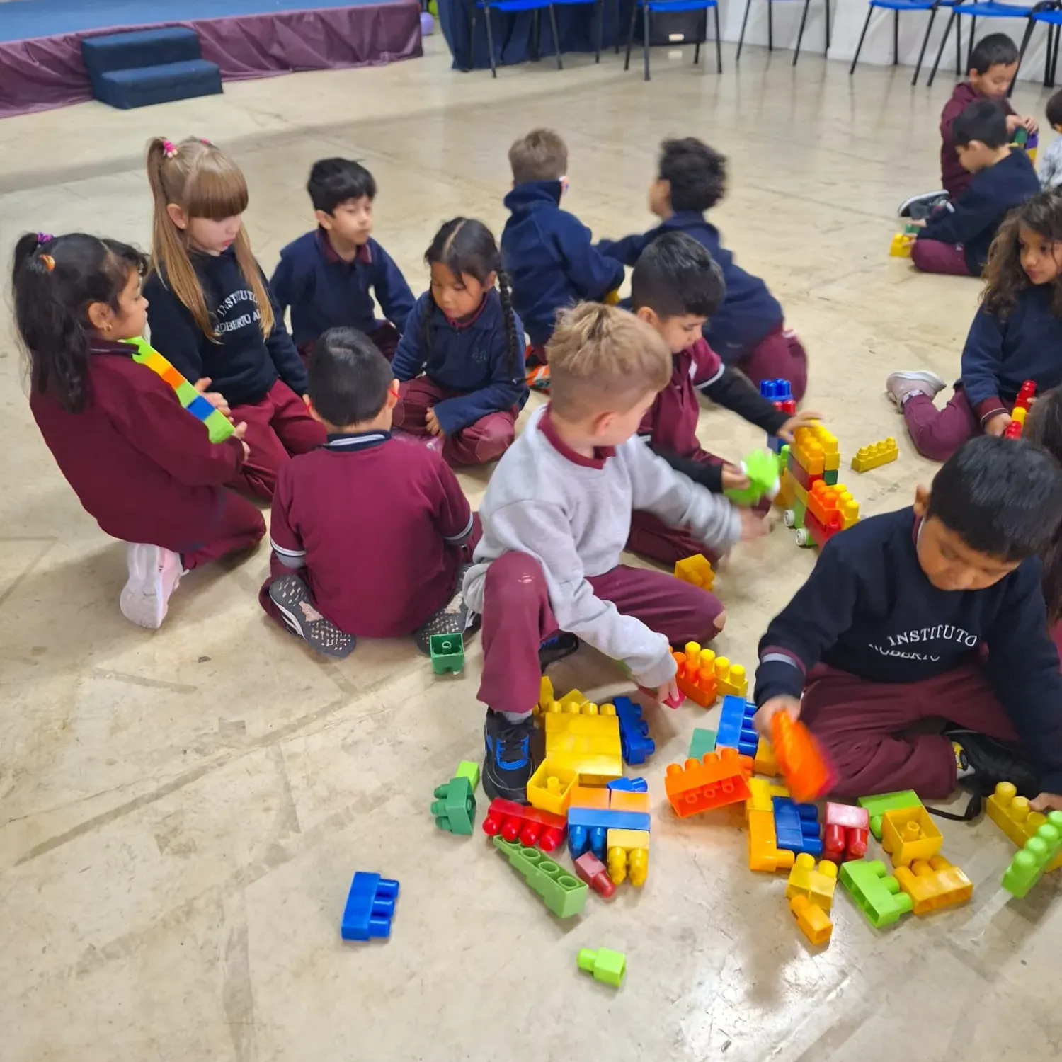 Niños en actividad en el nivel inicial